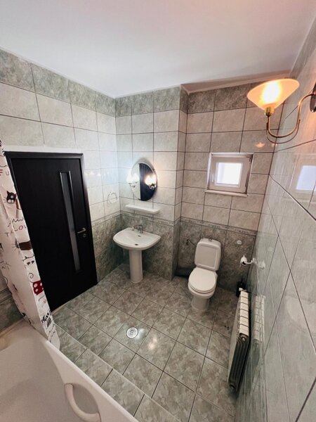 Casa spatioasa, ideal sediu de firma, zona Parcul Circului.